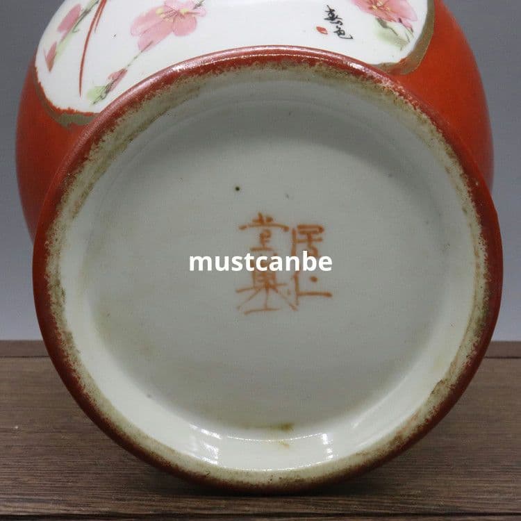 紅釉花鳥雪景紋将軍壺 景徳鎮 陶磁器 装飾品 現代工芸品 美術品 置物