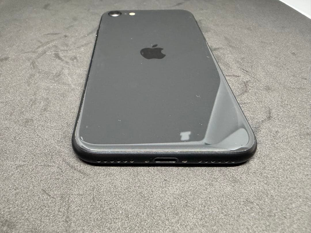 iPhone SE 第二世代 64GB ブラック