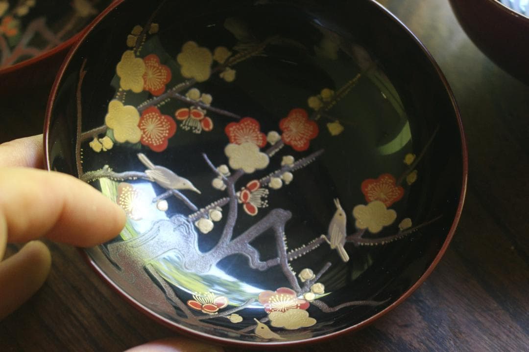 小傷有！時代紅溜塗に優美な紅白梅鶯蒔絵の映えるお椀2点（検輪島塗京塗蒔絵椀