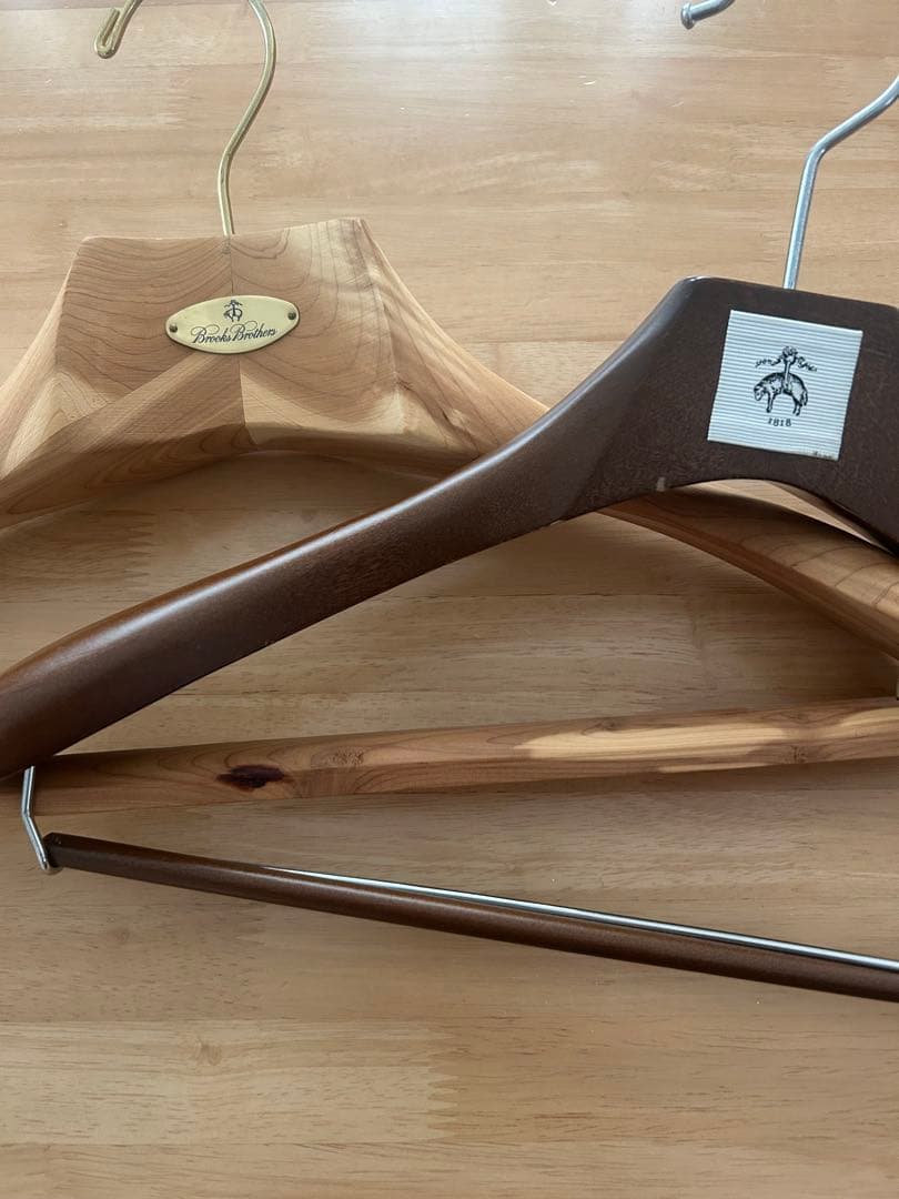 Brooks Brothers 木製ハンガー 2本セットB