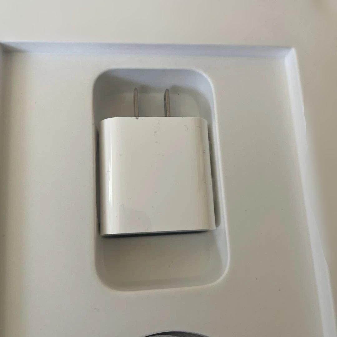 iPad A16 Wi-Fi ケース付き