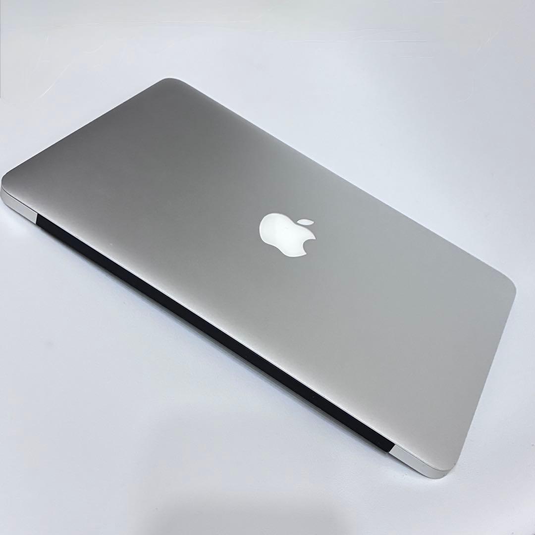 MacBook Air＋充電器 動作品 A1465 11inc動きます 初期化済
