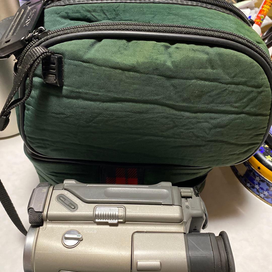 SONY VideoHi8 Handycam CCD-TR2 ⑤