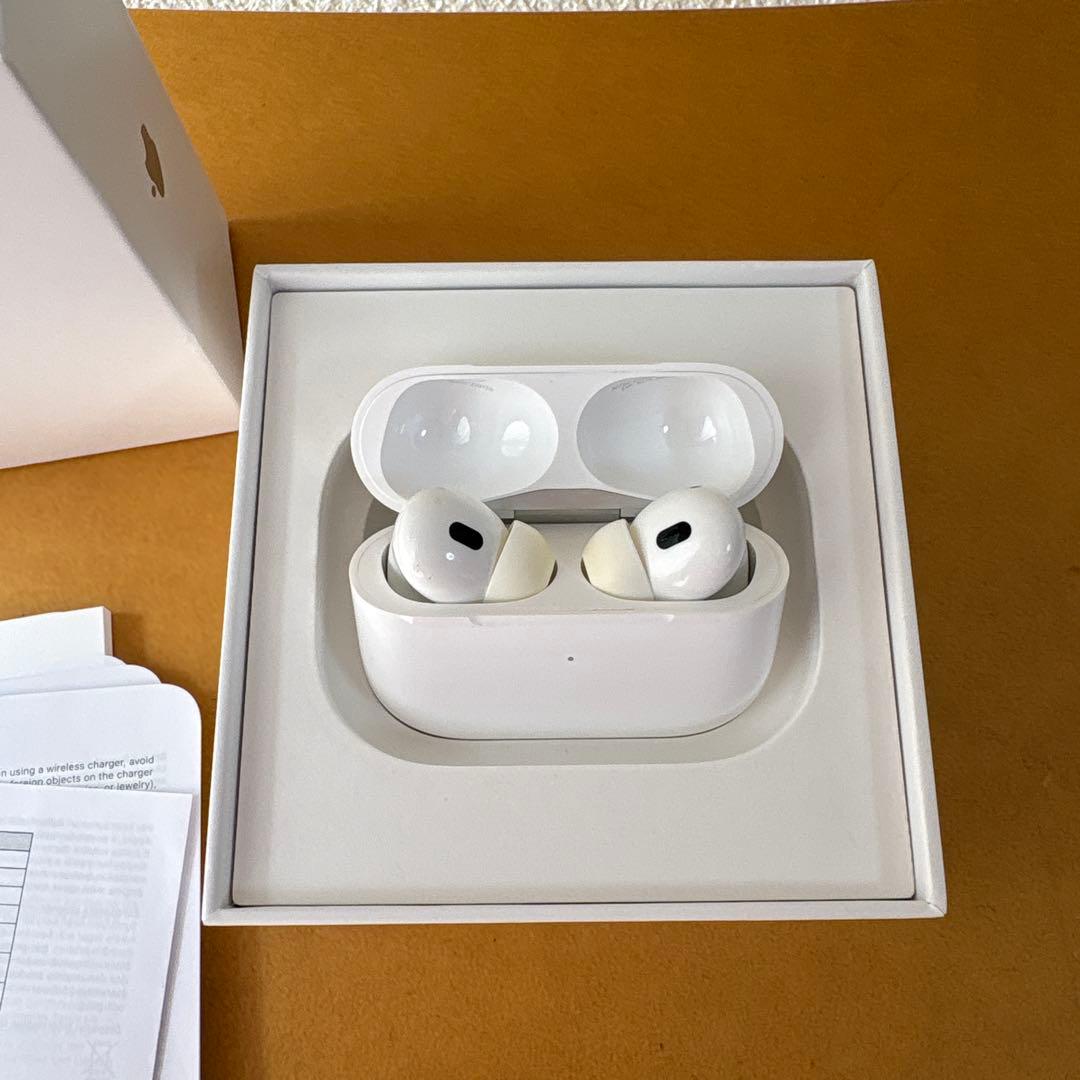 AirPods Pro 2nd Generation イヤホン 中古 一部傷有り