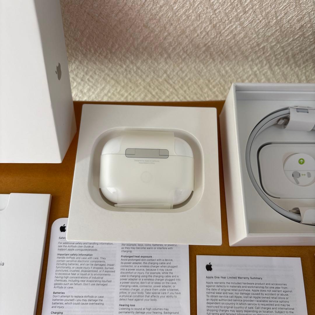 AirPods Pro 2nd Generation イヤホン 中古 一部傷有り