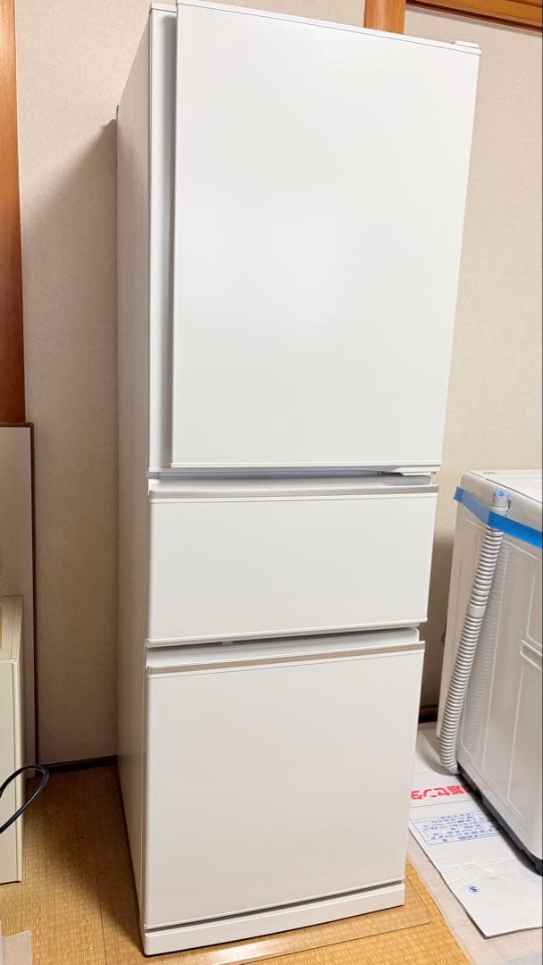 美品☆2024年製 三菱電機 3ドア冷蔵庫 272L MR-CX27K-W