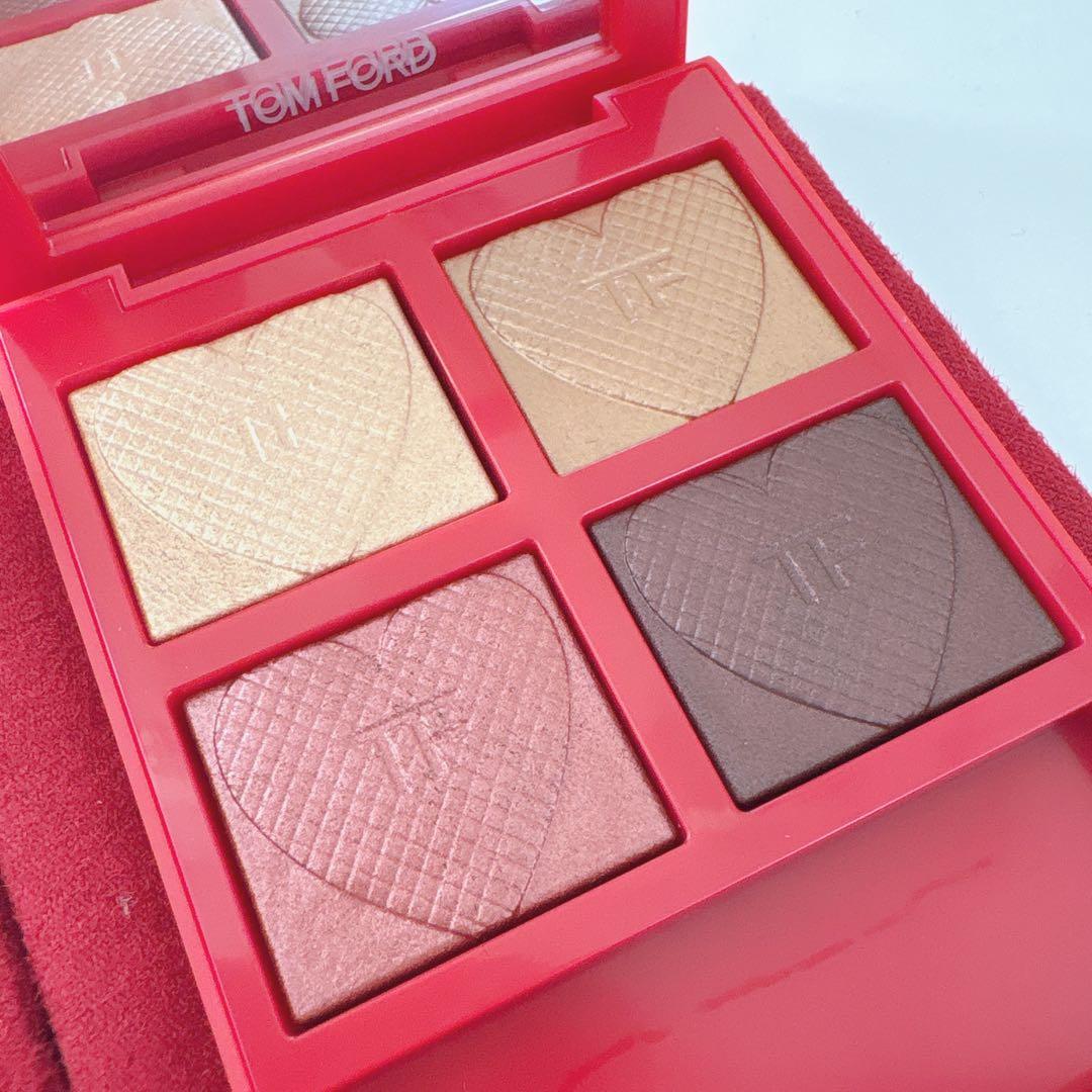 TOM FORD アイカラークォード　ハネムーン　チーク　ハート　限定カラー
