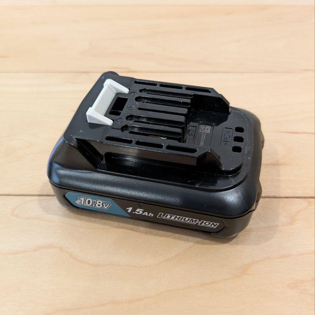 マキタ 掃除機 クリーナ CL107FD バッテリ・充電器・紙パック付