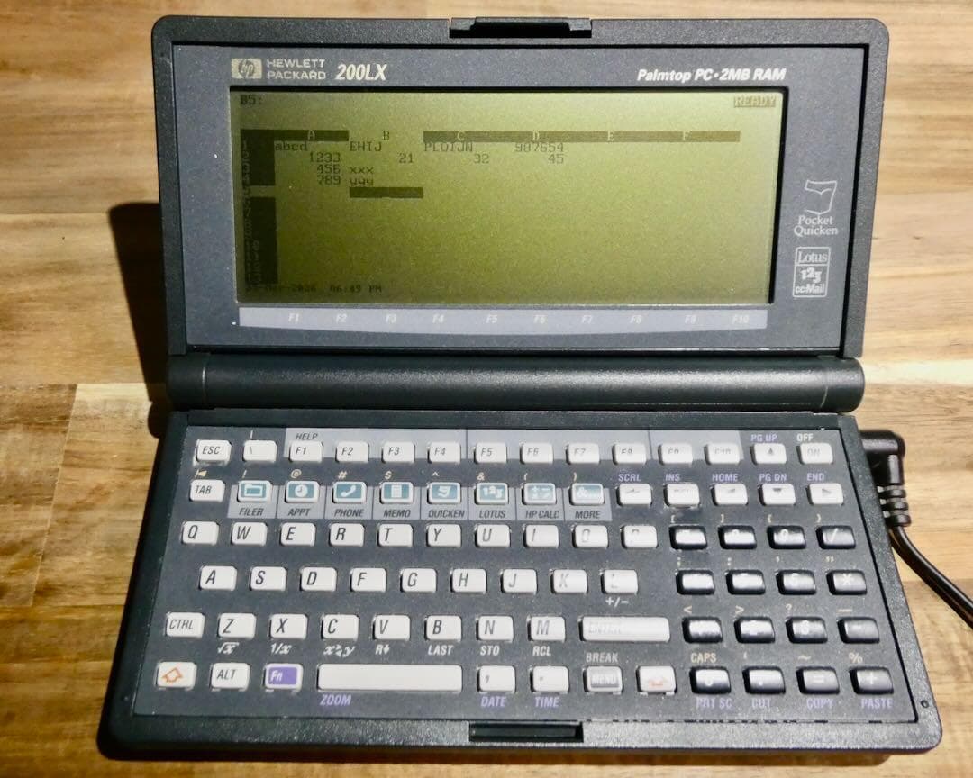 その他ノートPC本体 HP200LX