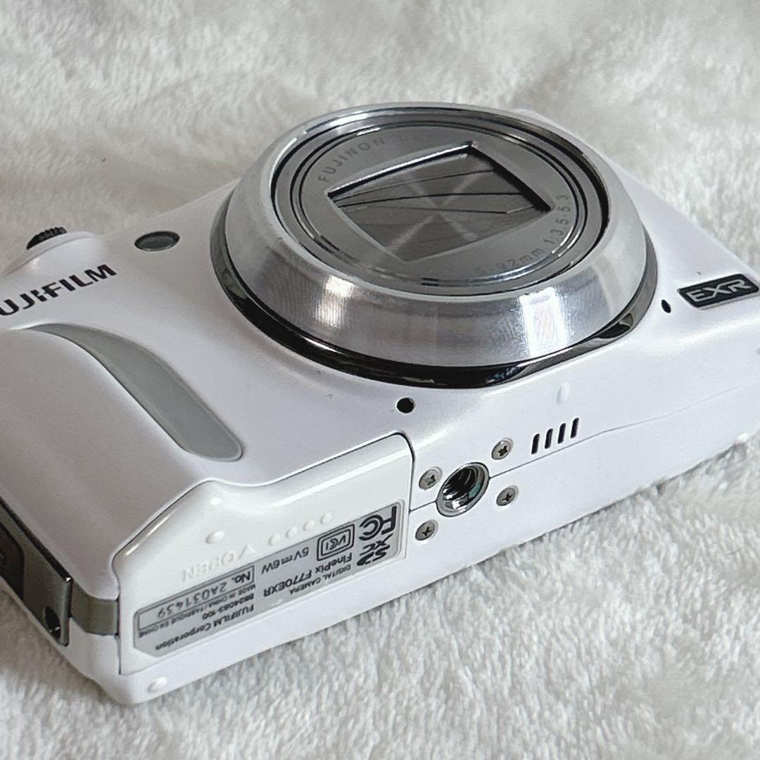 ✨動作品✨ FUJIFILM FINEPIX F770EXR コンデジ　訳あり