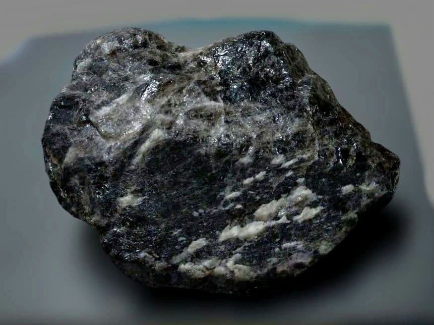 割引特価✴️1.7Kg✴️純天然モリオン　黒水晶　原石　天然石　パワーストーン②