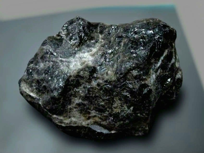 割引特価✴️1.7Kg✴️純天然モリオン　黒水晶　原石　天然石　パワーストーン②