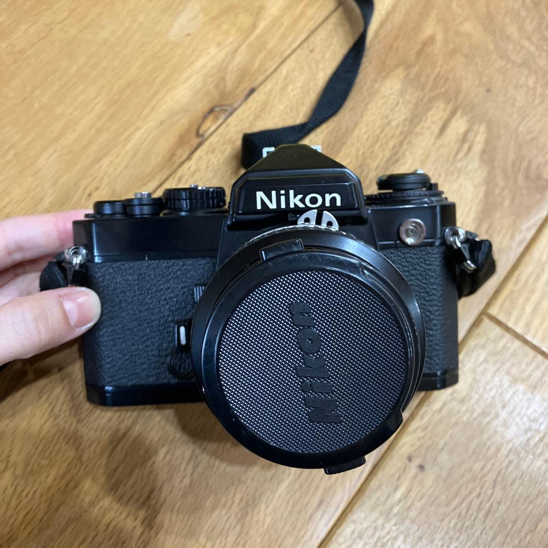 Nikon 一眼レフカメラ 28mmレンズ付き　ニコン