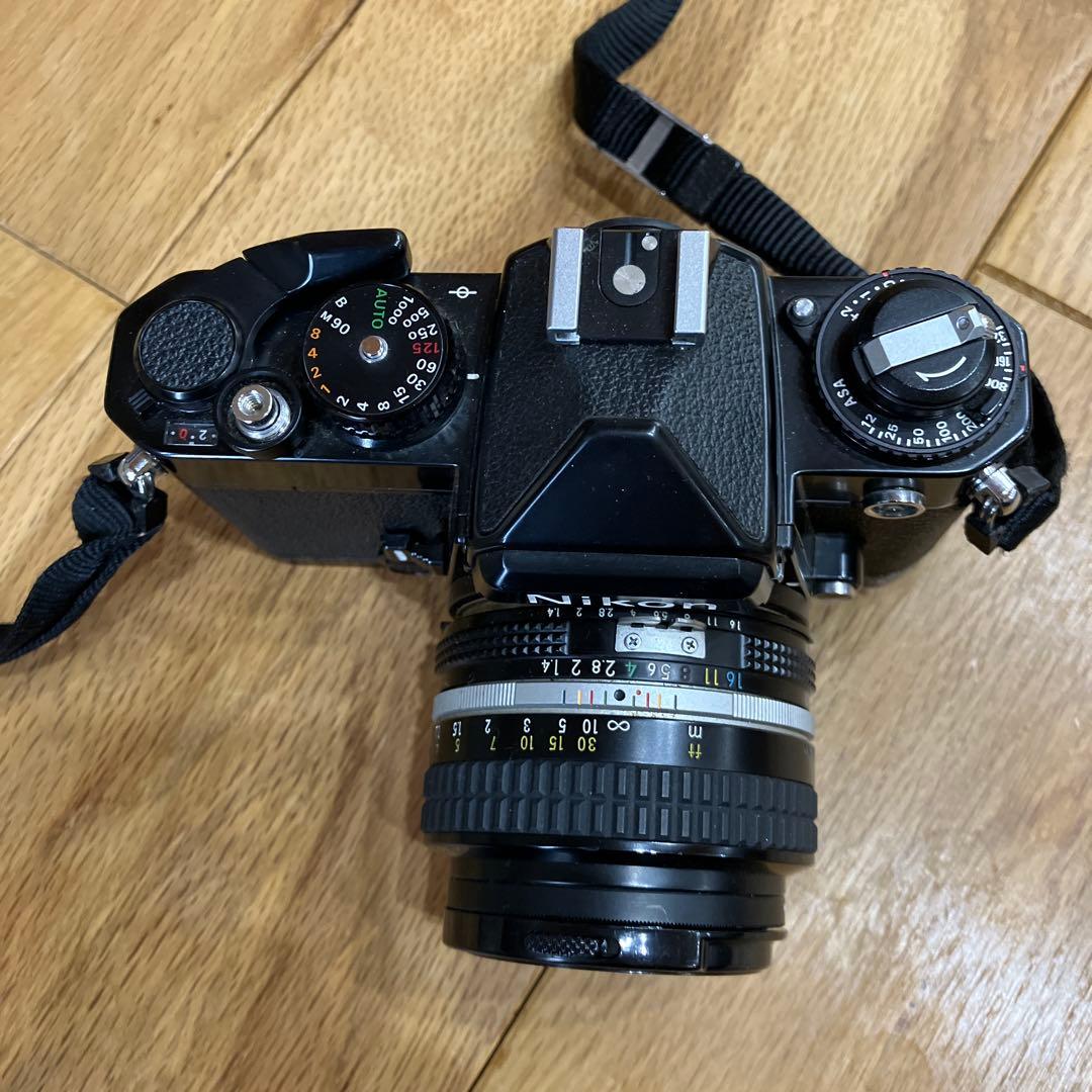 Nikon 一眼レフカメラ 28mmレンズ付き　ニコン