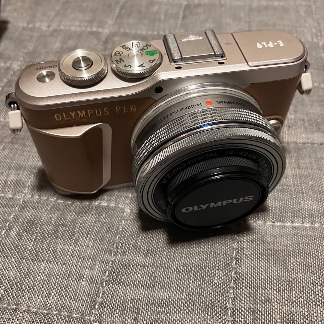 Olympus PEN E-PL9 ミラーレス一眼