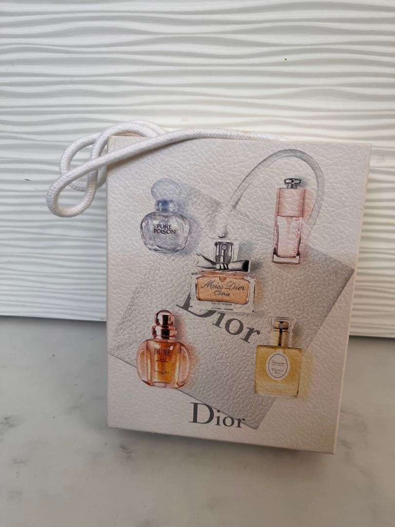 Dior ミニ香水セット 5本入り