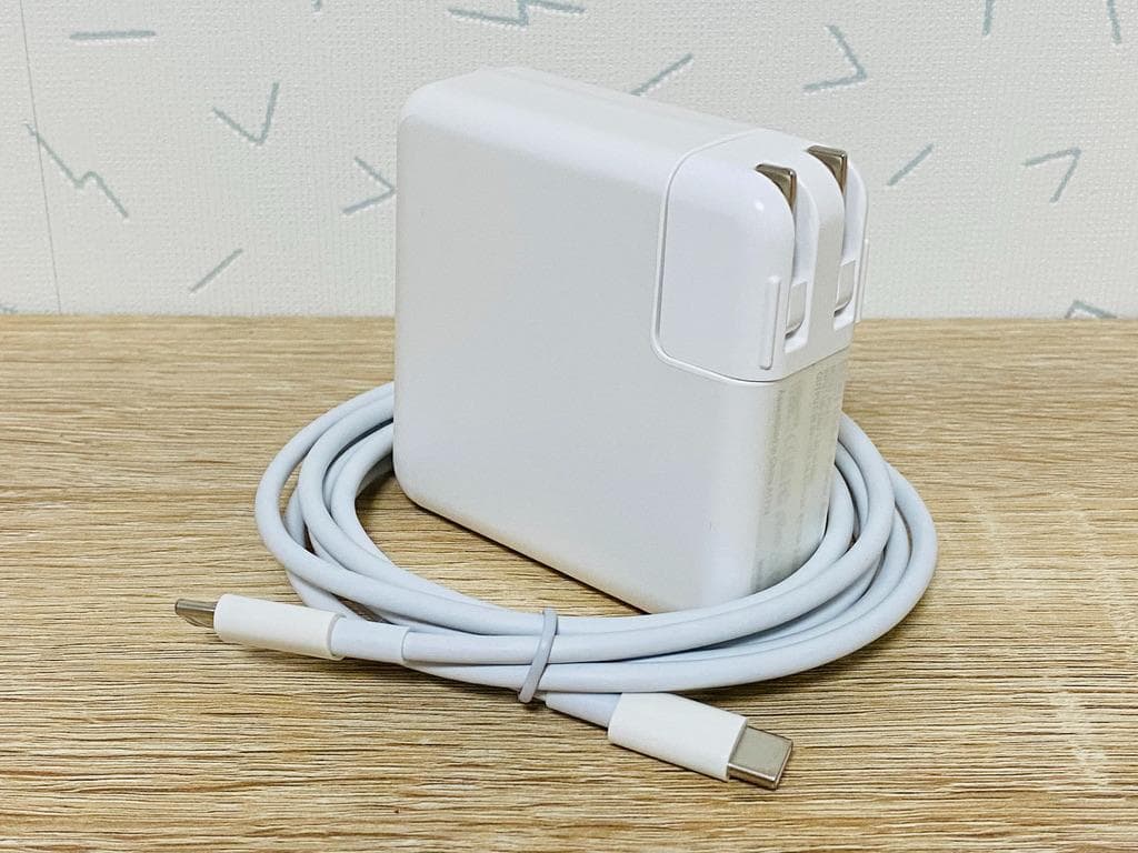 【美品】Apple MacBook Air 13インチ MacOffice搭載