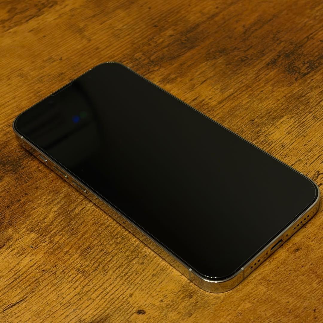 【美品】iPhone 13Pro 256GB SIMフリー 73% 付属品有り