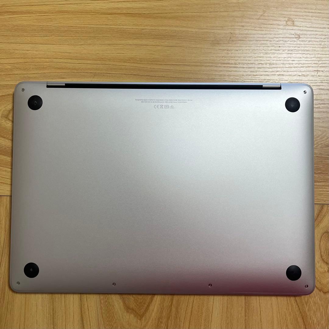 MacBookPro 13 inch M1 メモリ8GB SSD512GB