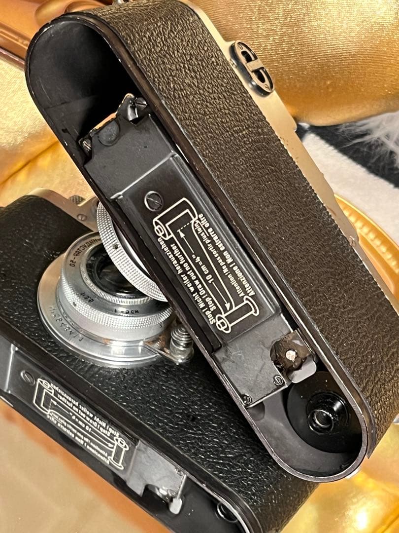 Leica IIIc 戦後モデル INDUSTAR-50 5cm 革ケース付