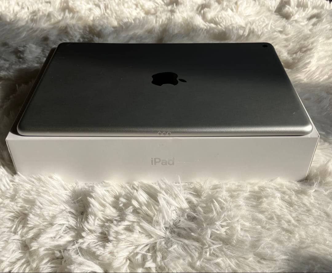 【早い者勝ち】iPad 第9世代64GB 【すぐ発送】【付属品】