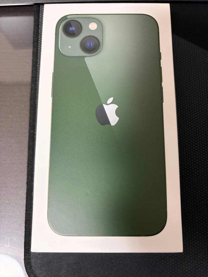 Apple iPhone 13 ミッドナイトグリーン