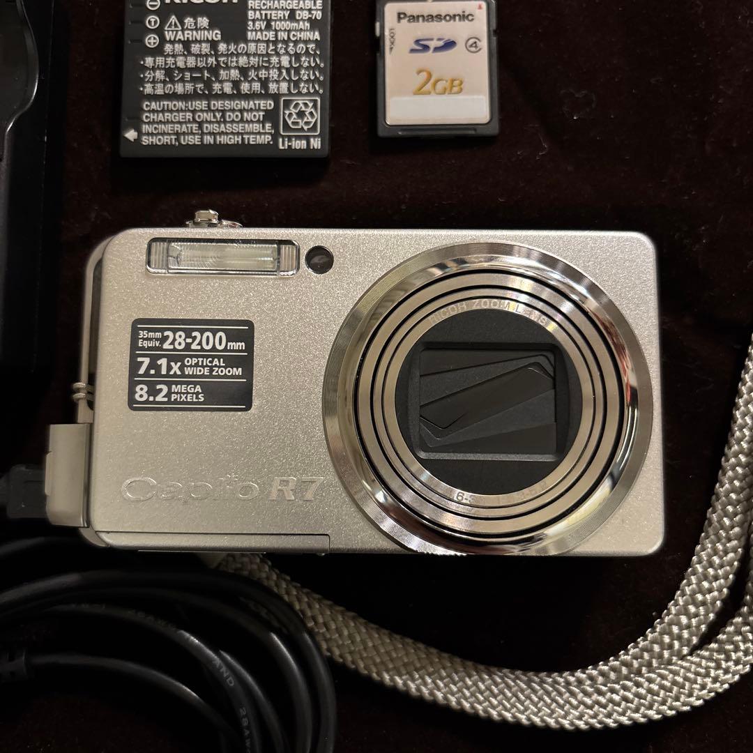 期間限定お値下げ RICOHリコーデジカメCaplio シルバー SDカード付き