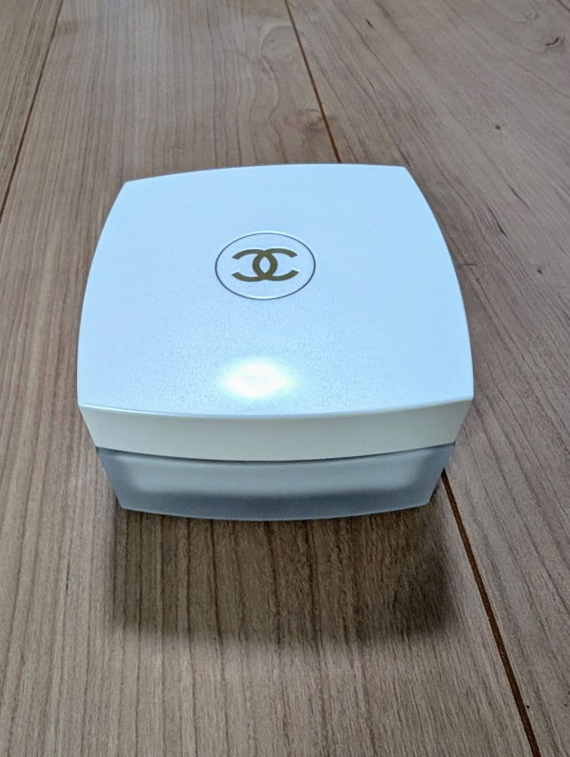 CHANEL ココマドモアゼルボディクリーム 香水サンプル付き