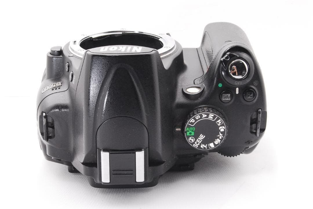 Nikon D5000 一眼レフカメラ シングルレンズ スマホ転送 ニコン