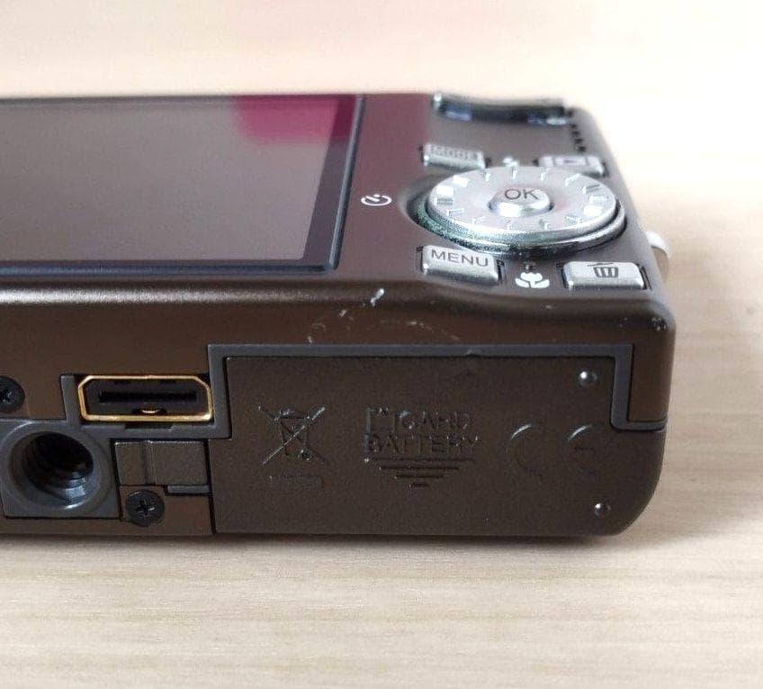 Nikon COOLPIX S700 ブラウン 電池+充電器付