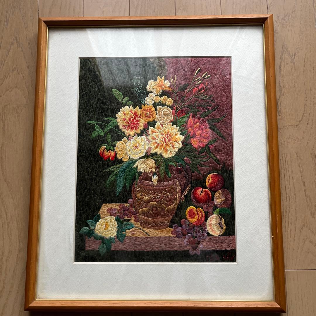 刺繍の花の額