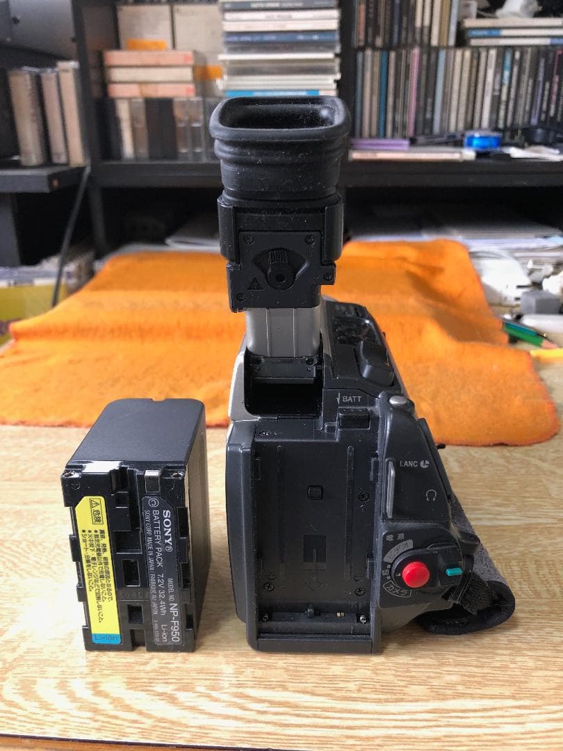ビデオカメラ SONY DCR-TRV8 MiniDV