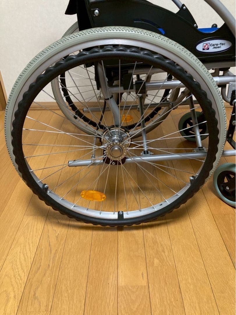 お値下げしました。（極美品）　ケアテックジャパン　CA-10SU　自走式車いす
