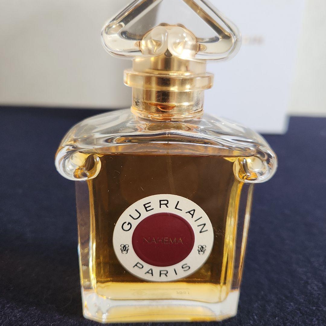 香水‥GUERLAINナエマオーデパルファン