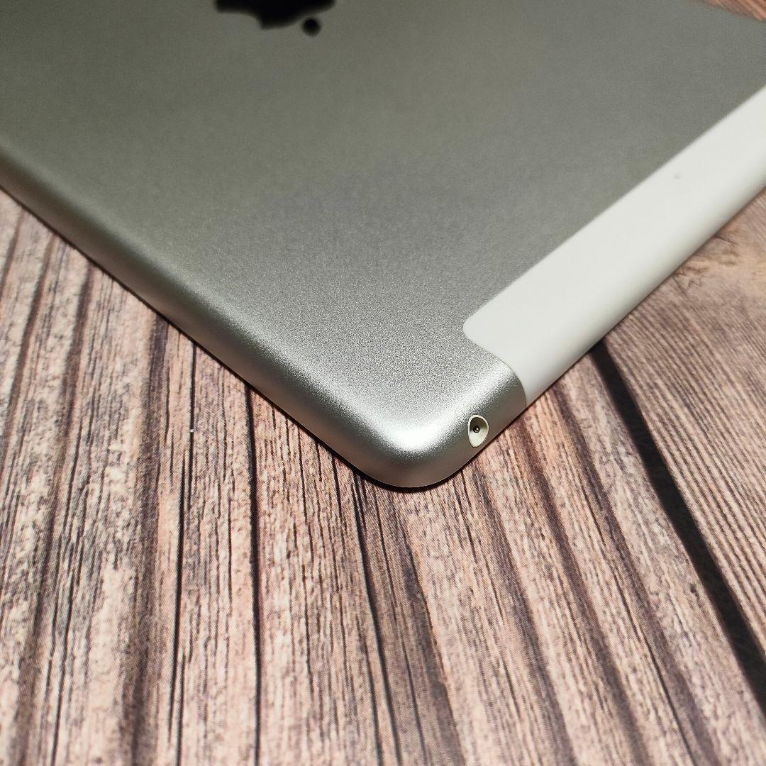 iPad 第7世代 128GB SIMフリー シルバー バッテリー96%