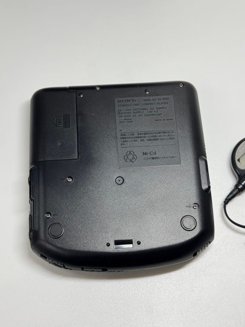SONY ソニー Discman D-235 ポータブルCDプレーヤー イヤホン