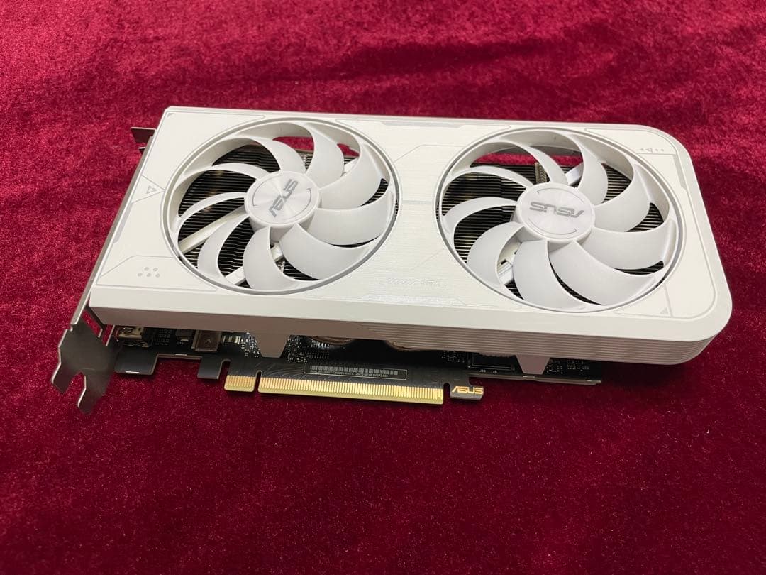 グラフィックボード・グラボ・ビデオカード ASUS GeForce RTX 3060 Ti White OC 8GB