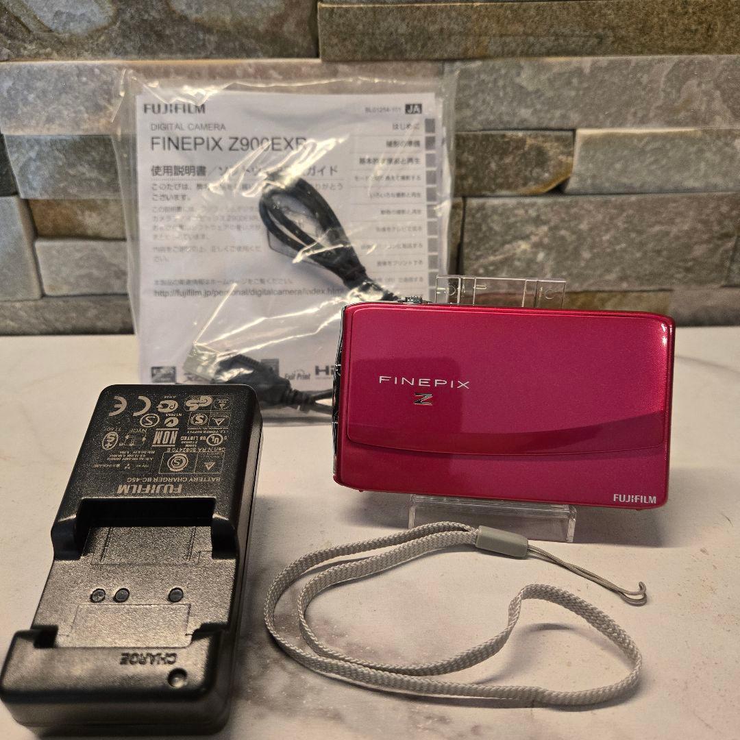 美品　FUJIFILM デジタルカメラ FinePix Z900 EXR ピンク