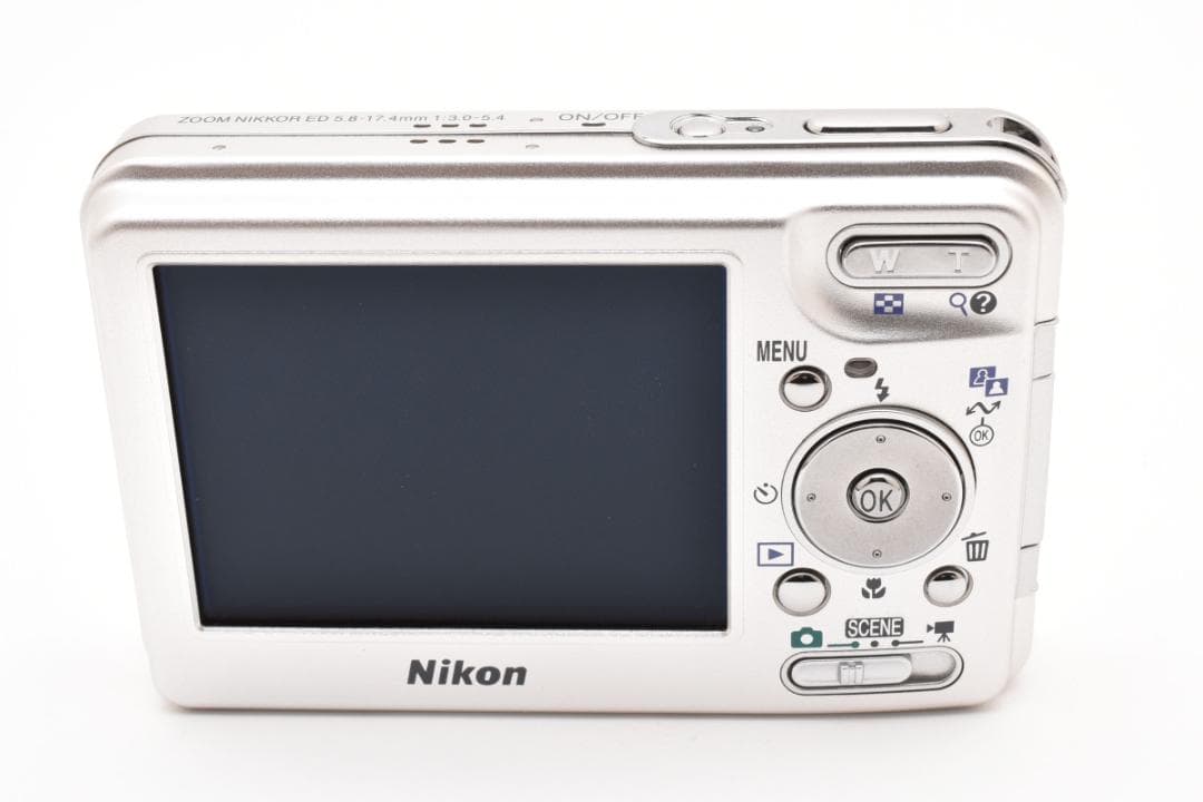 【美品】Nikon COOLPIX S3 フロストシルバー　動作確認済