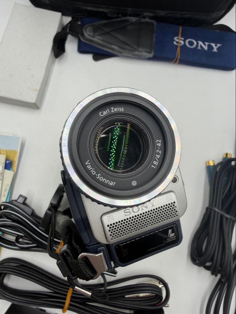 ソニーデジタルビデオカメラ　SONY DCR-TRV30
