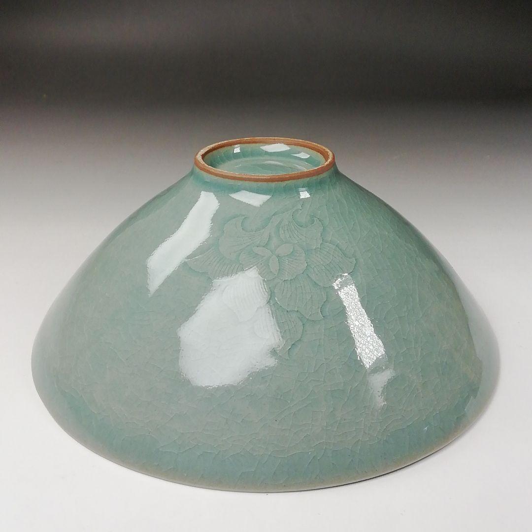 Ｔ２４９　茶碗　『高麗青磁茶碗』『沙音窯　松月　金鍾浩 作』共箱　抹茶碗　茶道具
