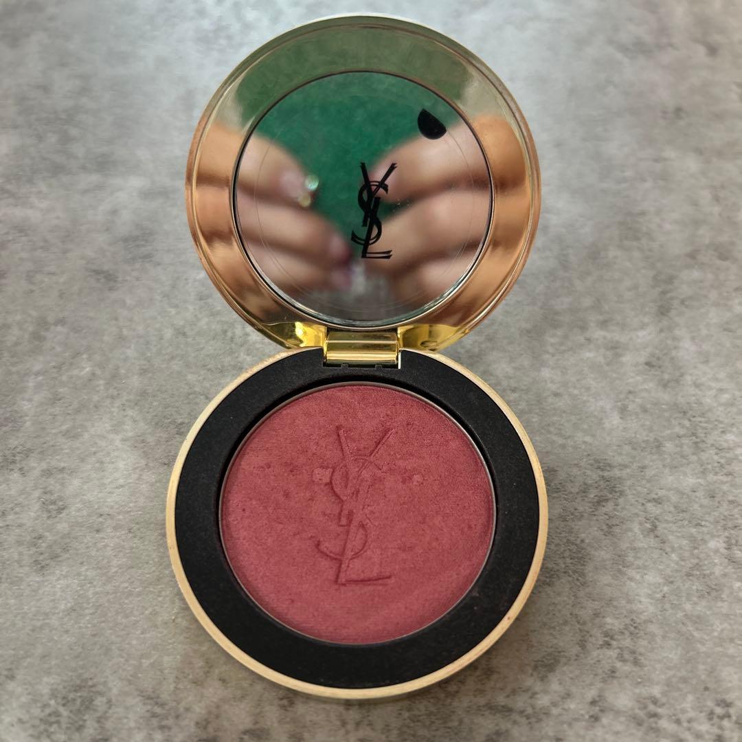 かなこYSL MAKE ME BLUSH パウダーチーク 44