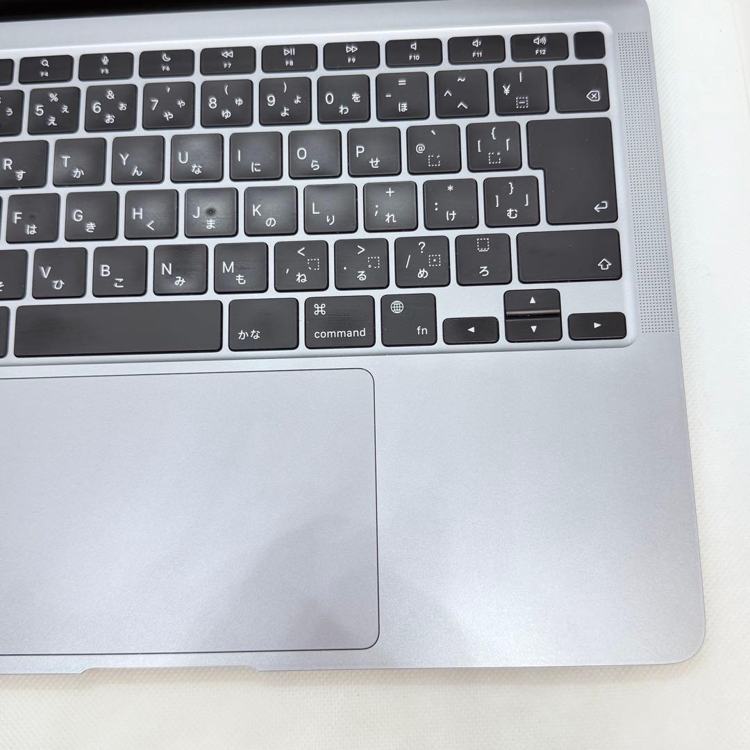 良品MacBook Air M1（2020）16GB/512GBスペースグレー
