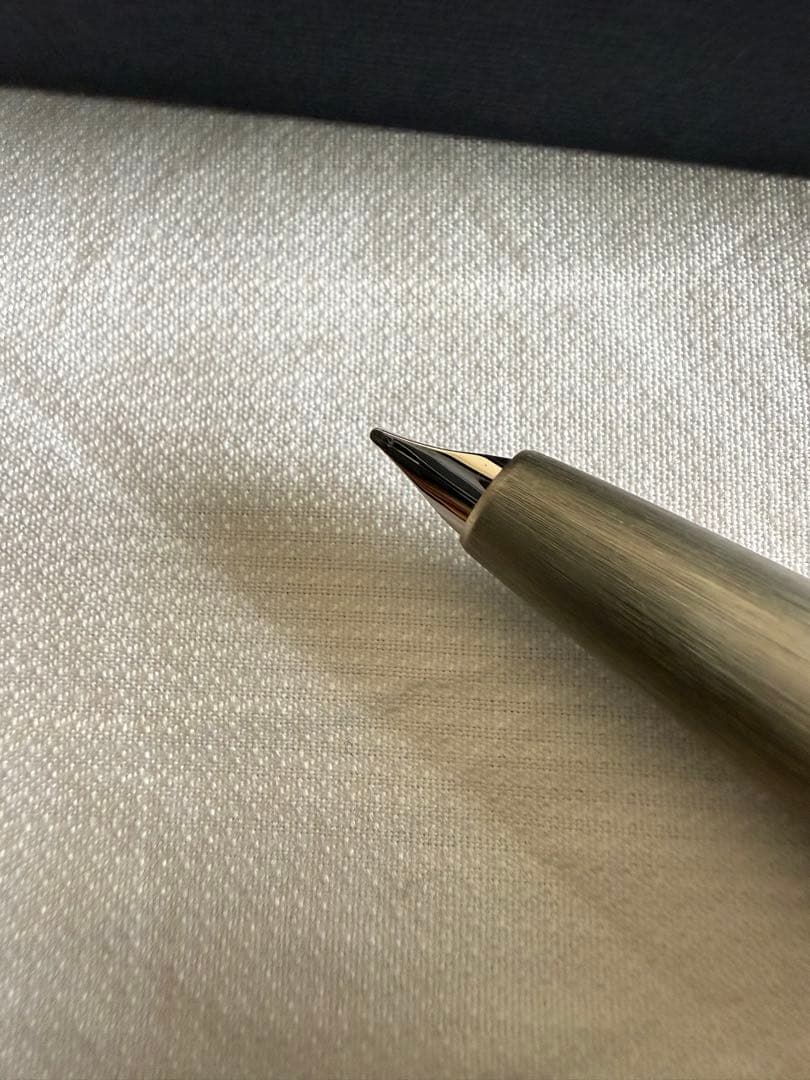 ラミー万年筆LAMY2000、新品