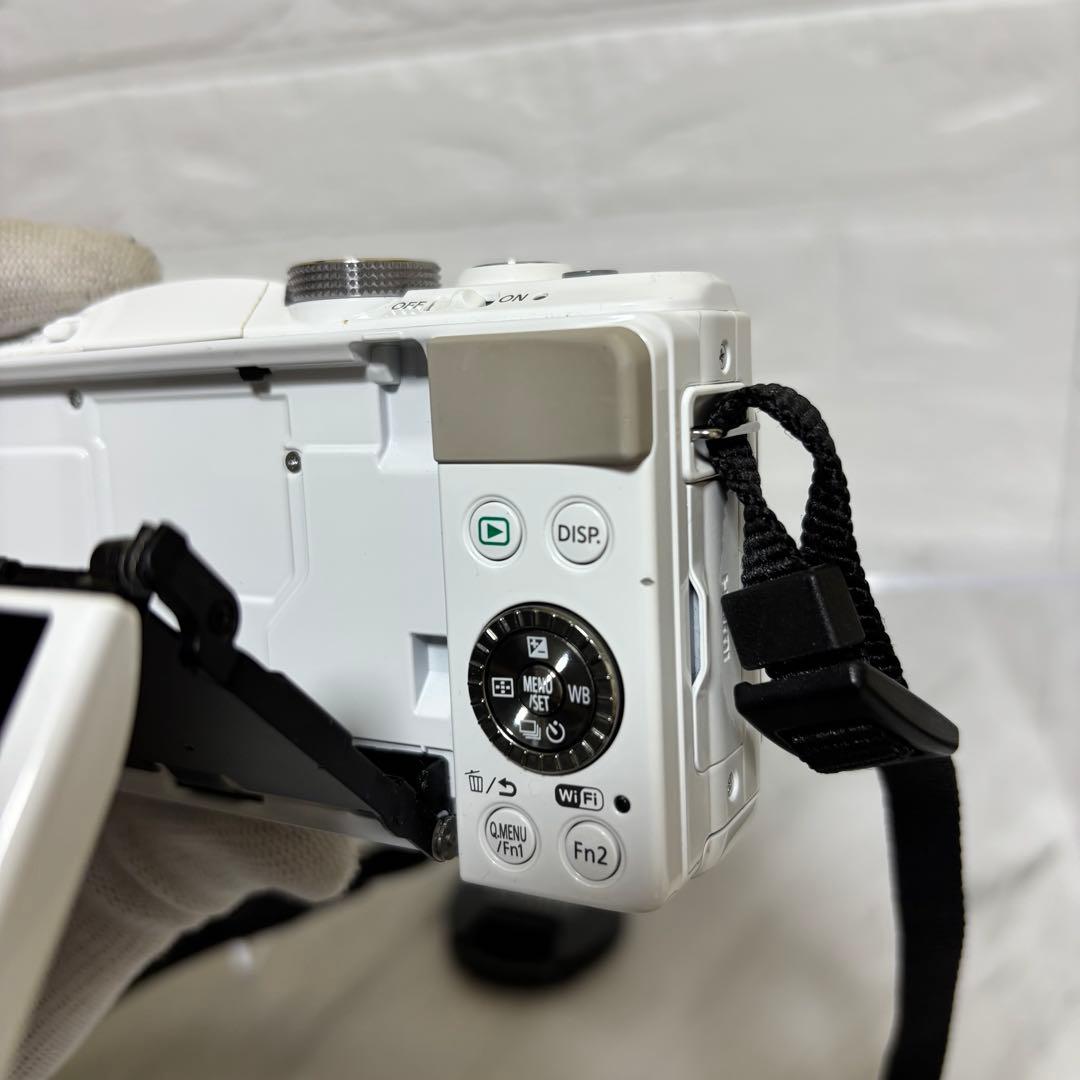 【美品】 Panasonic LUMIX DMC-GF6 一眼カメラ ミラーレス