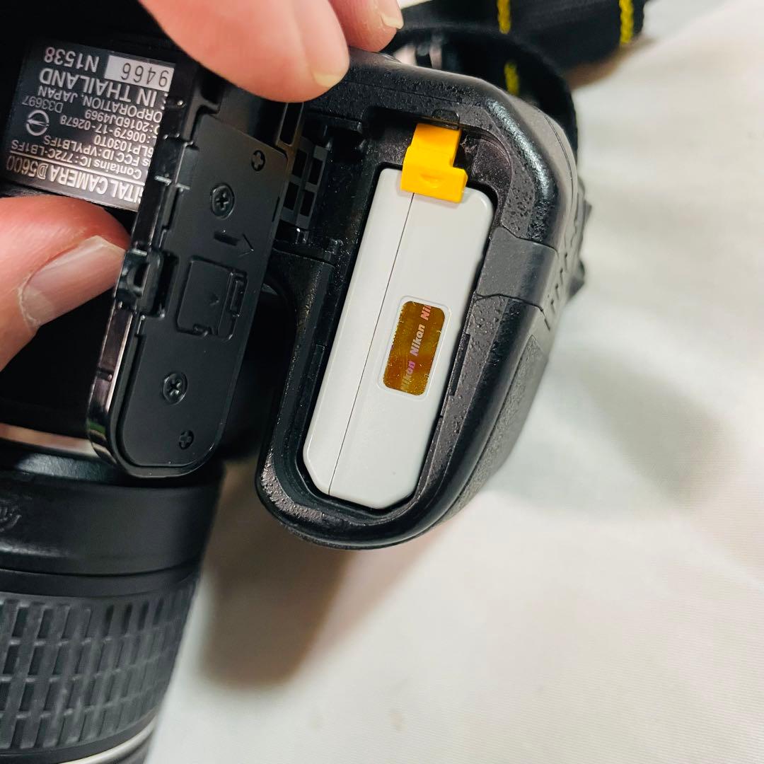 Nikon ニコンノ　D5600 18-55 VR レンズキット デジタル一眼