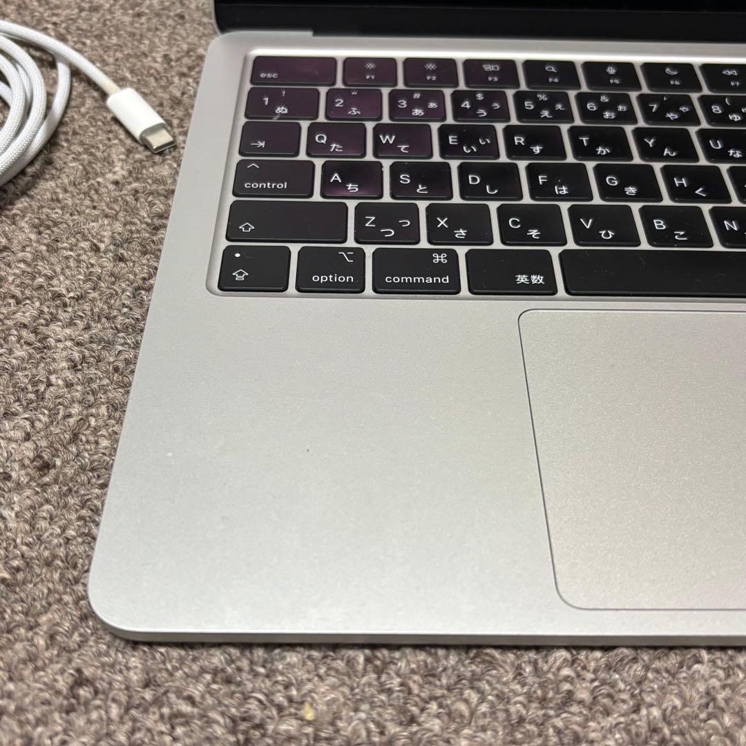MacBook Air M2 8G 256G シルバー BT96% 箱 付属品有