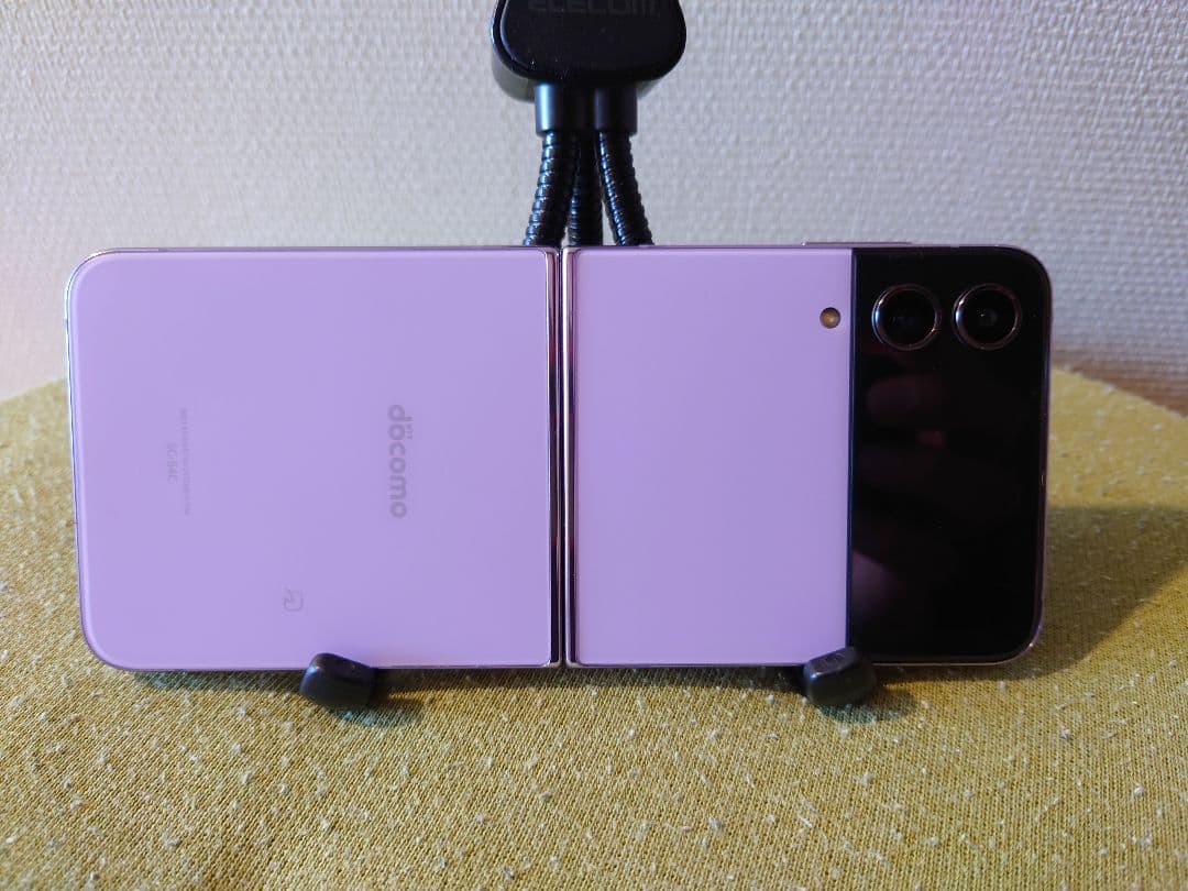 美品☆Galaxy Z Flip4 ドコモSC-54C☆フィルム貼り済み