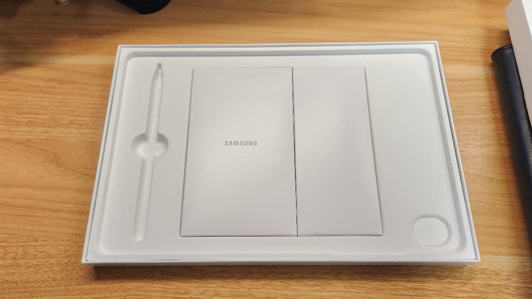 Samsung Galaxy Tab S9 FE ケース➕フィルム　タブレット