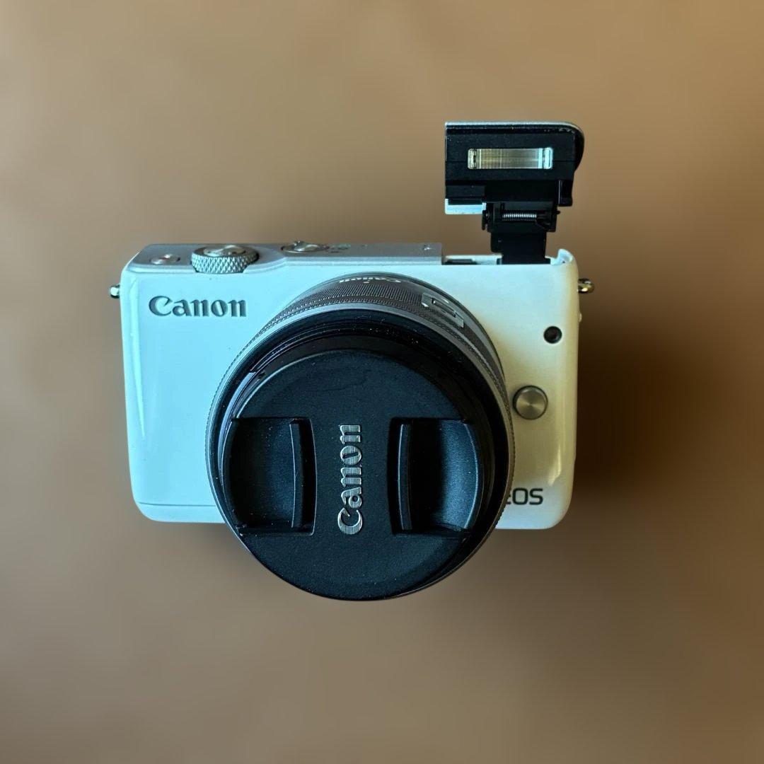 Canon ミラーレス一眼レフ EOS M10 レンズキット 望遠ズームレンズ